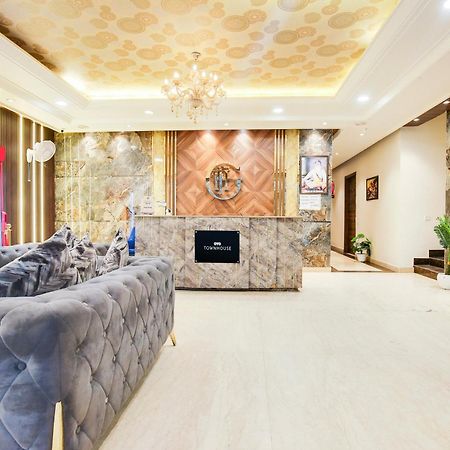 Super Townhouse Grand Fortune Amritsar Bagian luar foto